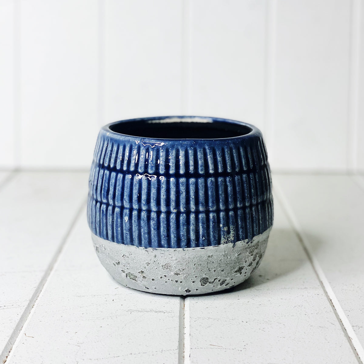 Add some colour to your home or garden with our beautiful Riviera Ceramic Pot. With it&#39;s beautiful colour and texture, it is sure to look amazing in any space featuring a cement look around the base to help showcase your plant or flowers.| Bliss Gifts &amp; Homewares | Unit 8, 259 Princes Hwy Ulladulla | South Coast NSW | Online Retail Gift &amp; Homeware Shopping | 0427795959, 44541523