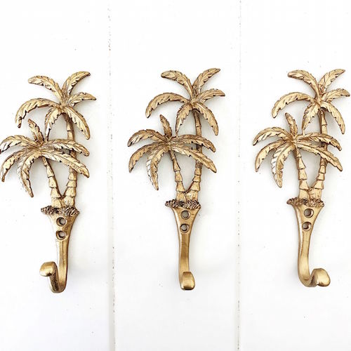 Our Islander Palm Tree Wall Hook has two brass swaying palm trees and a single hook. This little beauty is great to hang your keys, hat or towels. Our Islander Palm Tree Wall Hook comes with screws ready to hang. Add a touch of the tropics to your decor.| Bliss Gifts & Homewares | Unit 8, 259 Princes Hwy Ulladulla | South Coast NSW | Online Retail Gift & Homeware Shopping | 0427795959, 44541523