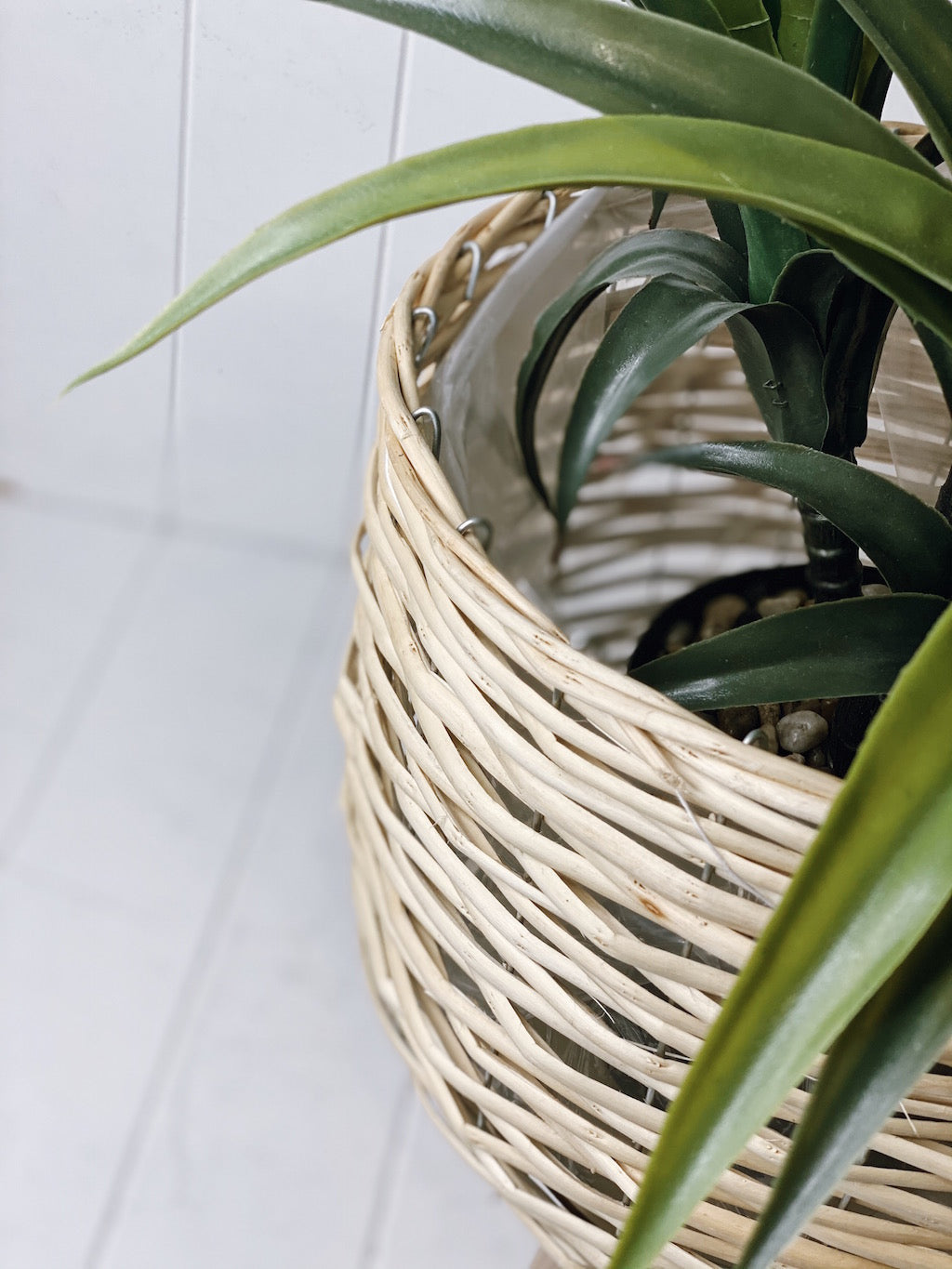NATURAL Wicker Pot Holder - Small