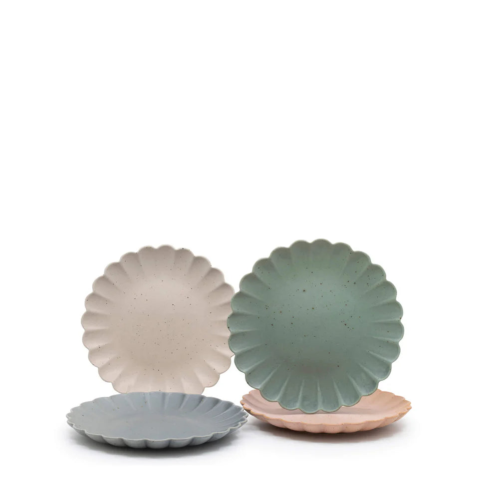 Set of 4 Salt & Pepper 18cm Ikana Tea Plates