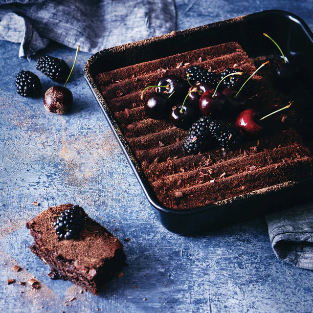 S&P Sunday Bake Square Pan 24cm