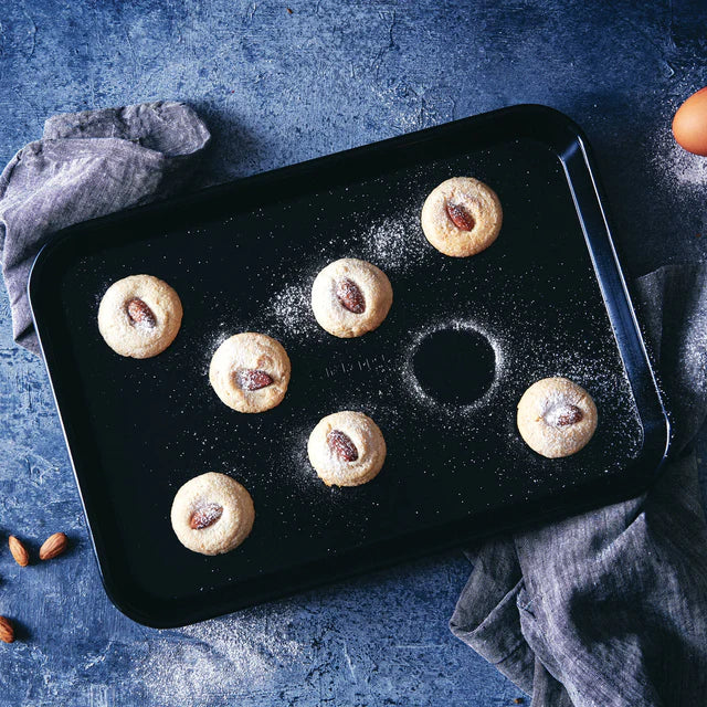 Salt&Pepper Sunday Bake Baking Tray 34.5 x 24cm