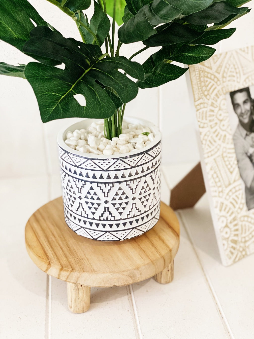 Liven up your indoor spaces with our Artificial Ferns in White Moroccan Style Pot. Perfect for a windowsill display or adding a splash of green to a bathroom or bedroom, without the hassle of maintenance.| Bliss Gifts & Homewares | Unit 8, 259 Princes Hwy Ulladulla | South Coast NSW | Online Retail Gift & Homeware Shopping | 0427795959, 44541523