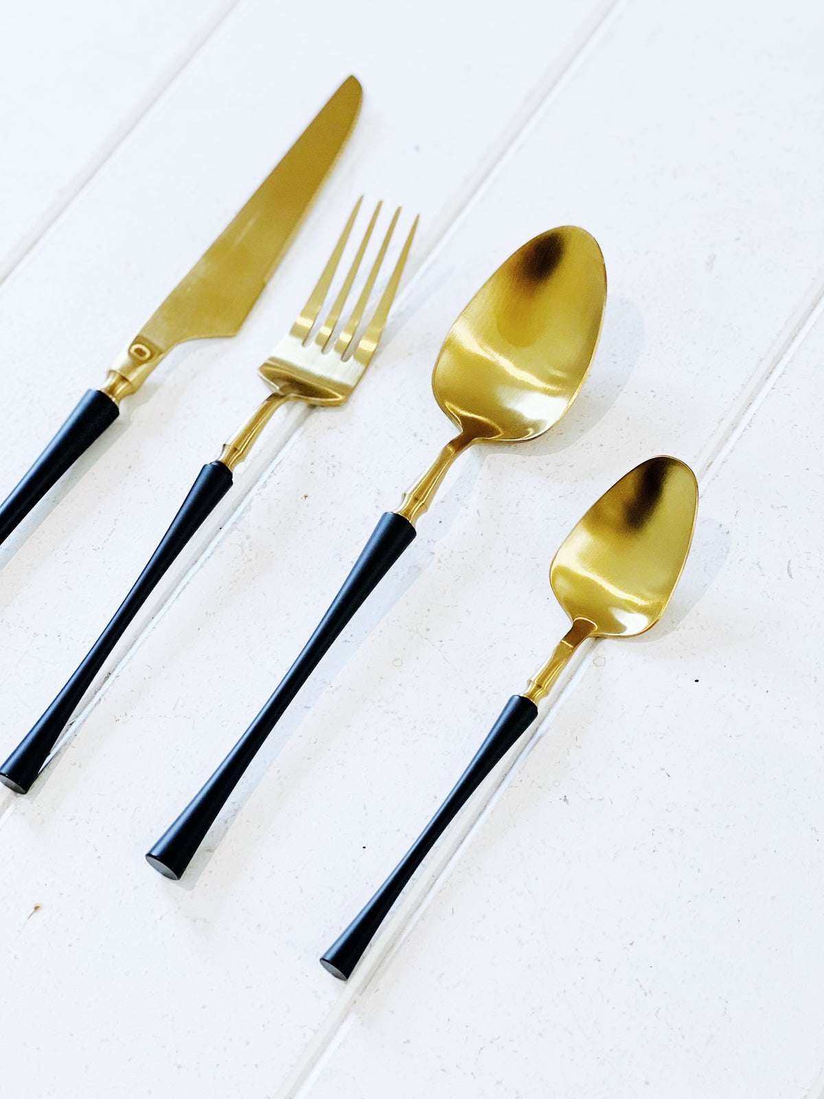 Camilla Black and Gold 4 Piece Cutlery Set