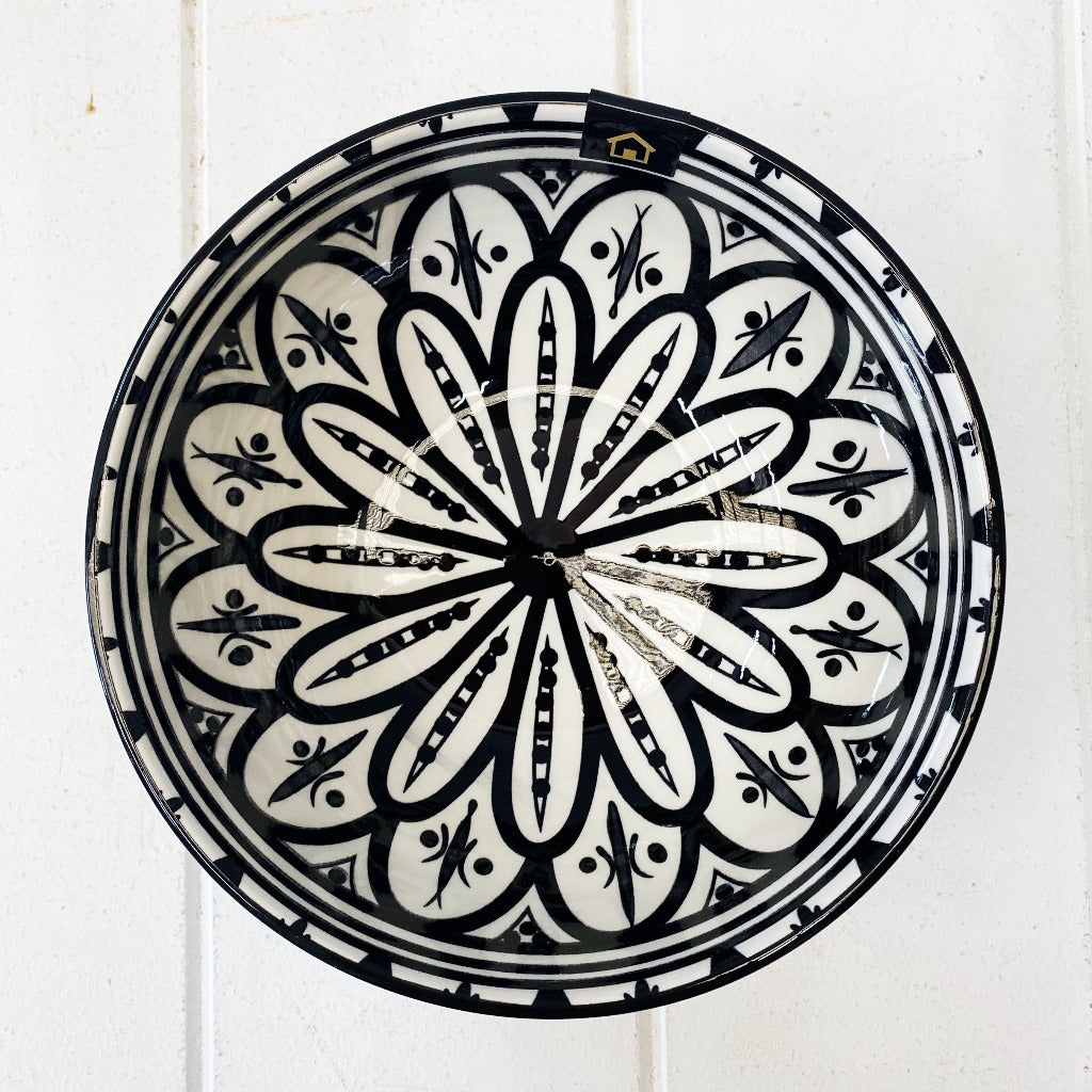 Our Casablanca Ebony Medium Bowl is perfect for everyday use like cereal or desserts or a small serving bowl for your nuts and nibbles. Our Casablanca Small plate is 15.5cm in diameter, 6cm in height.| Bliss Gifts & Homewares | Unit 8, 259 Princes Hwy Ulladulla | South Coast NSW | Online Retail Gift & Homeware Shopping | 0427795959, 44541523