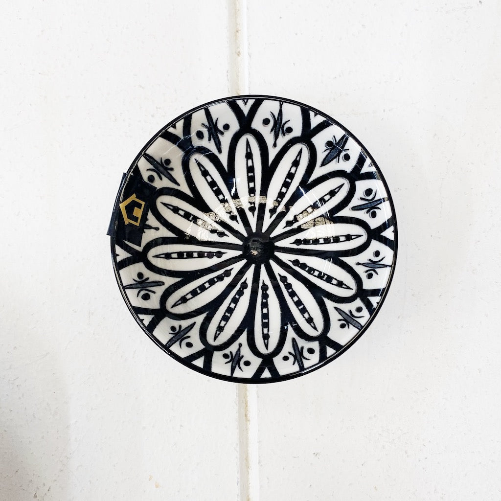 Our Casablanca Ebony Mini Dish is perfect for dipping sauces, salt flakes, fresh chilli etc, and is great for a grazing platter. Our Casablanca Ebony Mini Dish is 8cm in diameter.| Bliss Gifts & Homewares | Unit 8, 259 Princes Hwy Ulladulla | South Coast NSW | Online Retail Gift & Homeware Shopping | 0427795959, 44541523