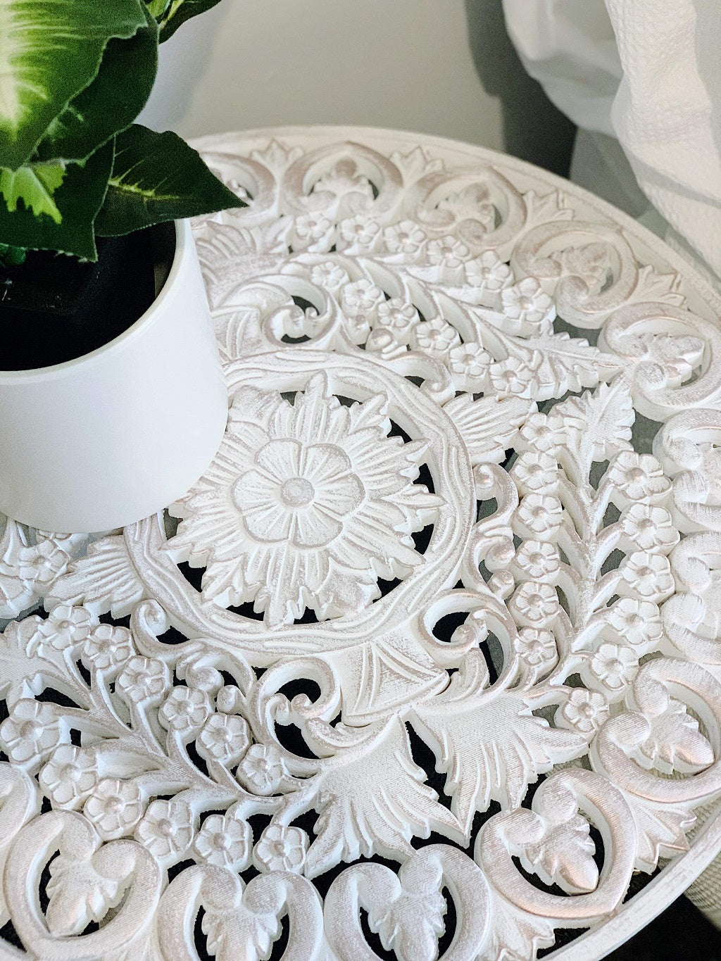 Add some Bohemian style to your home with our Flora Side Tables which come in a lace pattern with either a white or rose gold finish. Perfect as a bedside table, coffee table or as corner decor table. 60cm x 60cm x 57cm.| Bliss Gifts & Homewares | Unit 8, 259 Princes Hwy Ulladulla | South Coast NSW | Online Retail Gift & Homeware Shopping | 0427795959, 44541523