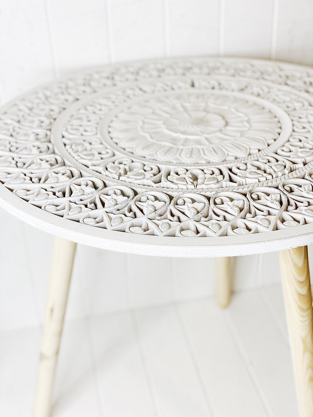 Add some Bohemian style to your home with our Flora Side Tables which come in a lace pattern with either a white or rose gold finish. Perfect as a bedside table, coffee table or as corner decor table. 60cm x 60cm x 57cm.| Bliss Gifts & Homewares | Unit 8, 259 Princes Hwy Ulladulla | South Coast NSW | Online Retail Gift & Homeware Shopping | 0427795959, 44541523