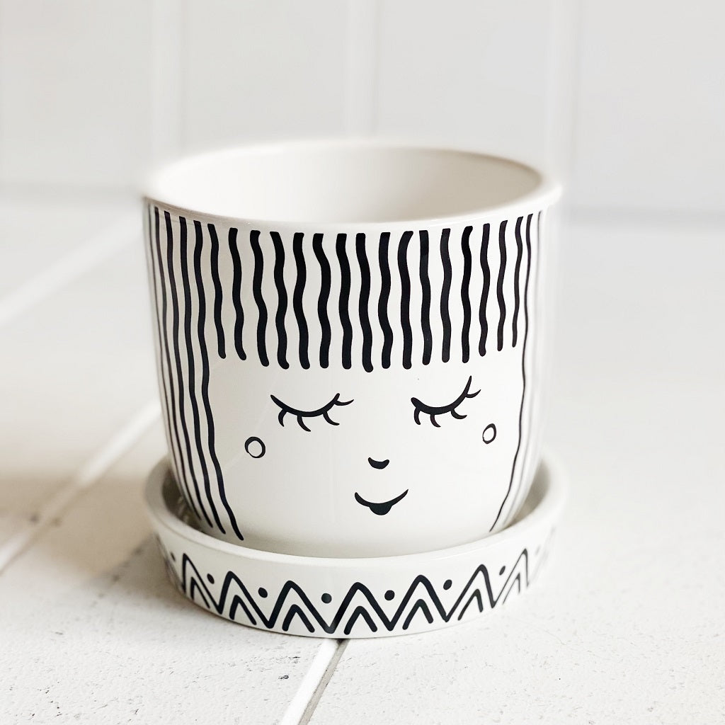 Our quirky black and white Hipster Face pots are full of personality and style. Perfect for having fun while displaying your favourite plants, they look great on a window sill or on a shelf. Four fun styles to choose from. Shop online. AfterPay available. Australia wide Shipping | Bliss Gifts &amp; Homewares - Unit 8, 259 Princes Hwy Ulladulla - 0427795959, 44541523 