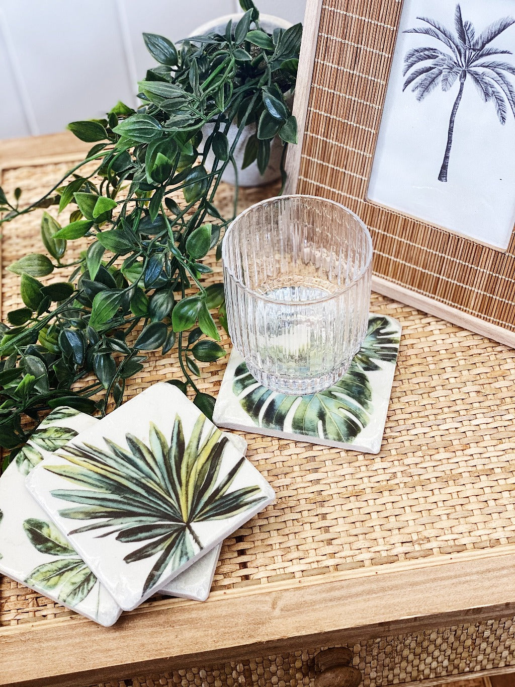 We love the mix of tropical green foliage in this Jungle Resin Coaster - Set of 4! Includes four different designs in each set. 10x10x1cm.| Bliss Gifts & Homewares | Unit 8, 259 Princes Hwy Ulladulla | South Coast NSW | Online Retail Gift & Homeware Shopping | 0427795959, 44541523