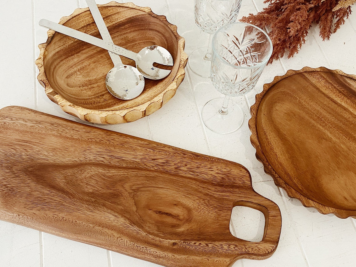 Our Linden serving bowl is a delightful addition to any entertainer&#39;s serve ware repertoire. With a beautiful natural shape, each item is carved from mango wood featuring a stunning natural wood grain. Food safe and designed with an organic shape for everyday use.| Bliss Gifts &amp; Homewares | Unit 8, 259 Princes Hwy Ulladulla | South Coast NSW | Online Retail Gift &amp; Homeware Shopping | 0427795959, 44541523