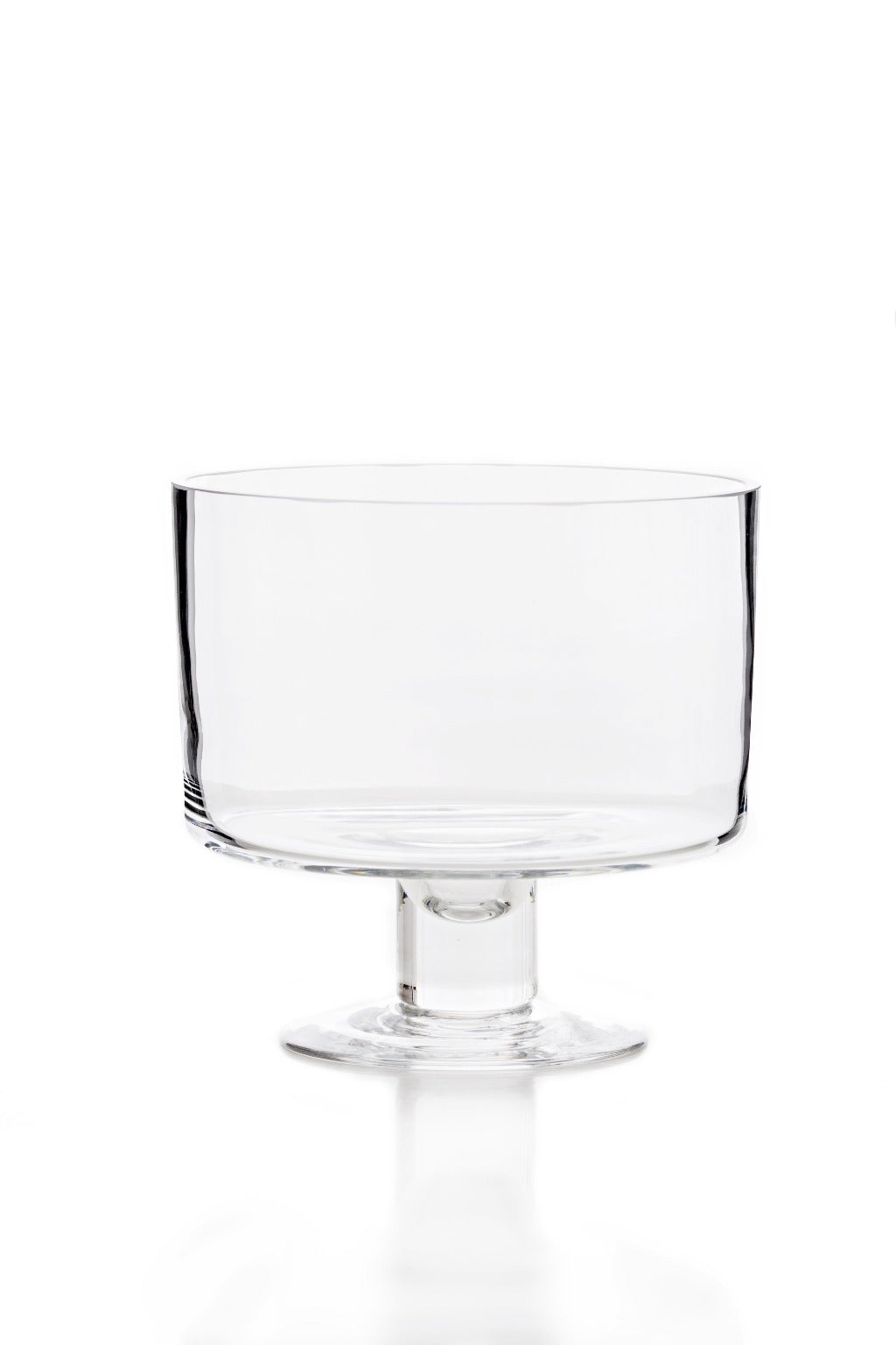 Entertain in style and show off your skills in the kitchen with the SALUT Trifle Bowl. Hand blown glass, Gift boxed, Hand wash recommended, 20 x 19cm. Shop Online. AfterPay Available. Australia Wide Shipping | Bliss Gifts &amp; Homewares - Unit 8, 259 Princes Hwy Ulladulla - 0427795959, 44541523