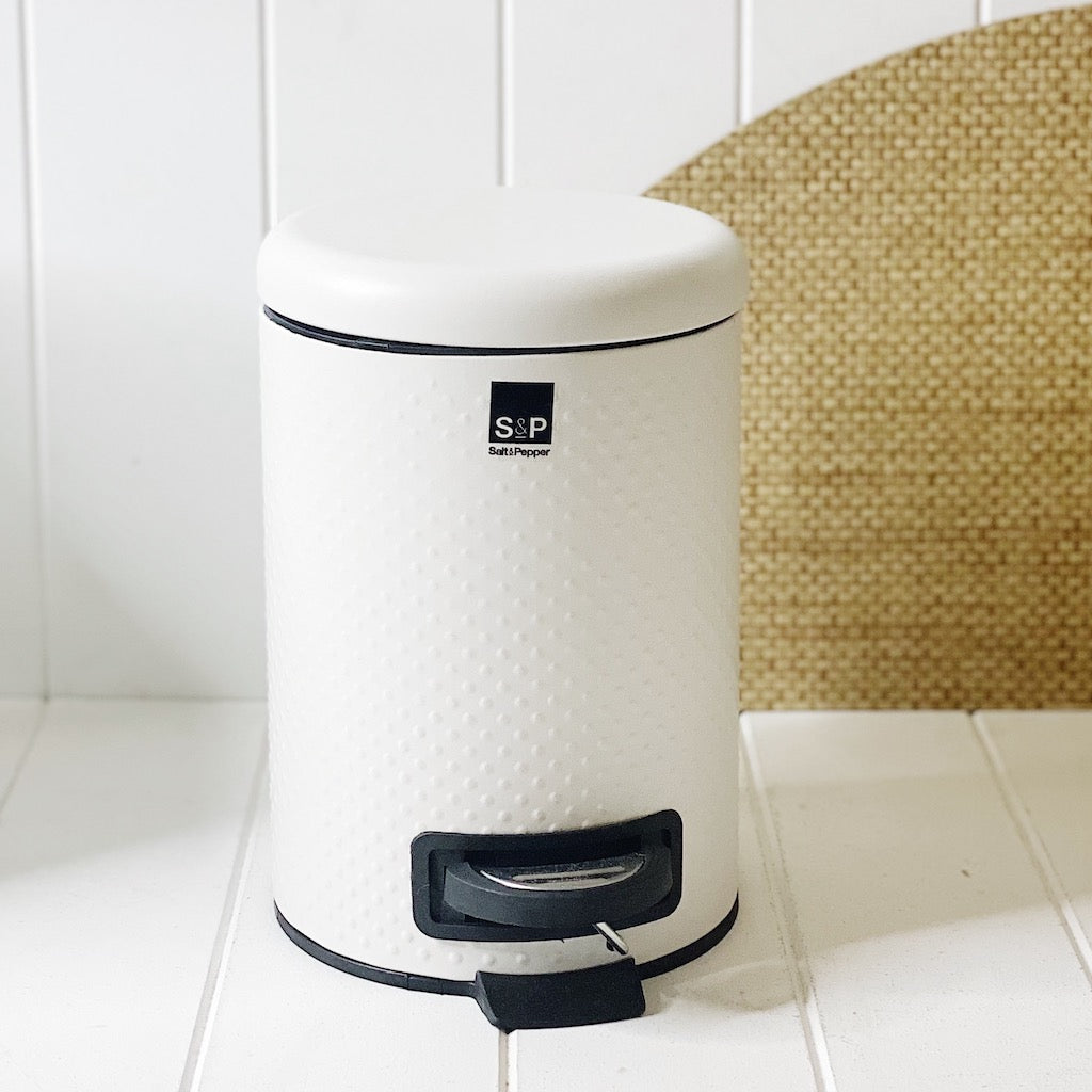A must have for every bathroom, this 3 litre white bin in metal comes with an easy to use pedal and includes a removable inner bucket. highly durable metal. 3lt. Matches the Spot toilet Brush &amp; Roll Holder Set.| Bliss Gifts &amp; Homewares | Unit 8, 259 Princes Hwy Ulladulla | South Coast NSW | Online Retail Gift &amp; Homeware Shopping | 0427795959, 44541523