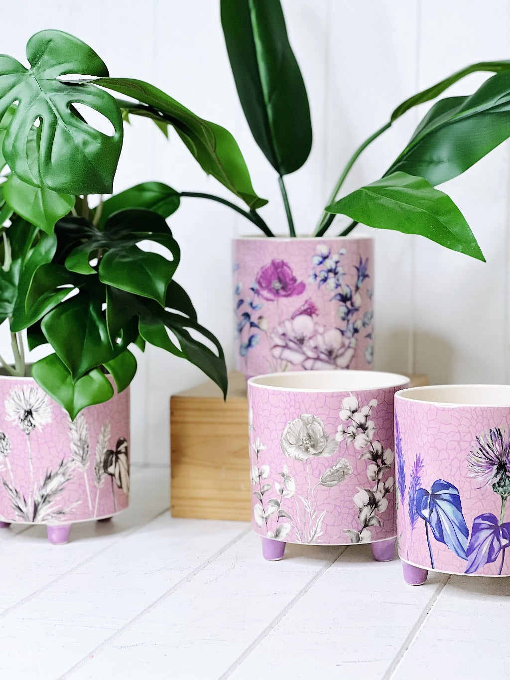 Floral Round Pot with Legs | Raised Planter