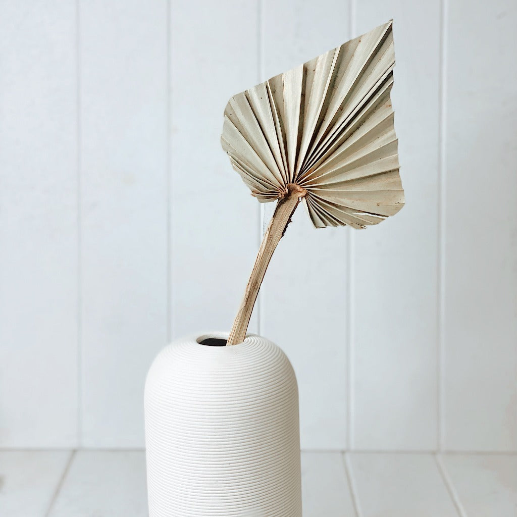 Single Spade Natural Dried Palm