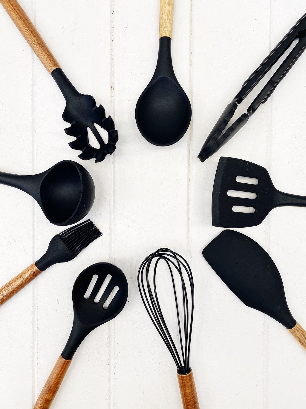 Designed to keep you cooking with flair, these handsome Acacia Handle Silicone Utensil Set in a 10 piece feature a black silicone head and a rounded handle of solid acacia, perfect for the modern chef. Everything you need, including a utensil holder!| Bliss Gifts & Homewares | Unit 8, 259 Princes Hwy Ulladulla | South Coast NSW | Online Retail Gift & Homeware Shopping | 0427795959, 44541523