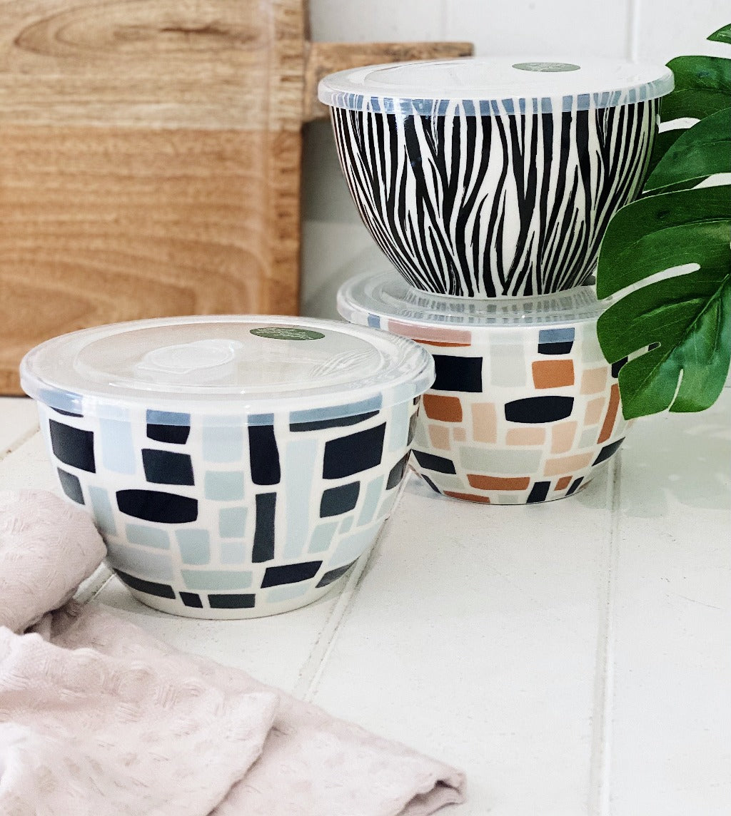 Our Lunch2Go bowl can go straight from the fridge to the microwave, and then to the table (or your desk). The microwave-safe new bone china bowl is perfect for leftovers, snacks and tasty office treats.| Bliss Gifts &amp; Homewares | Unit 8, 259 Princes Hwy Ulladulla | South Coast NSW | Online Retail Gift &amp; Homeware Shopping | 0427795959, 44541523