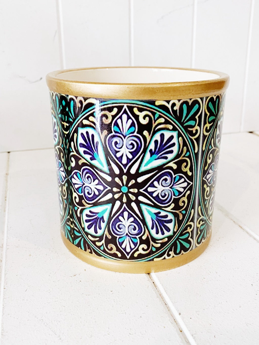 Create an exotic feel with our beautiful Persian Round Pot - Large. With gorgeous blue designs it is sure to add some exotic charm to any space. The colour will enhance your favourite plant or succulent. Perfect for indoor and outdoor use. Available in 4 designs.| Bliss Gifts &amp; Homewares | Unit 8, 259 Princes Hwy Ulladulla | South Coast NSW | Online Retail Gift &amp; Homeware Shopping | 0427795959, 44541523