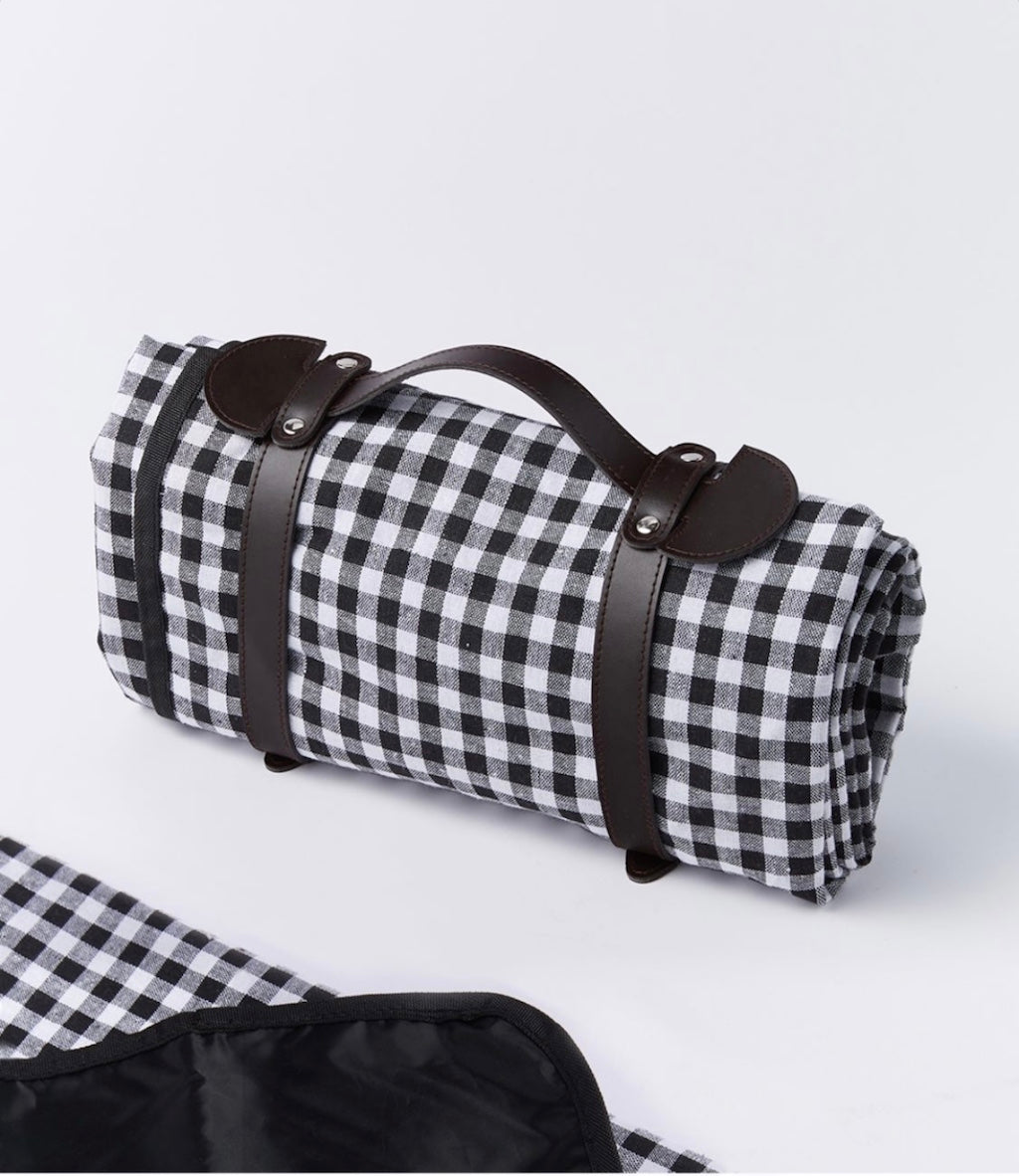 PICNIC Rug - Deluxe Picnic Blanket – 1.5 x 1.3m| Salt&Pepper |Bliss Gifts & Homewares - Unit 8, 259 Princes Hwy Ulladulla - Shop Online & In store - 0427795959, 44541523 - Australia wide shipping 