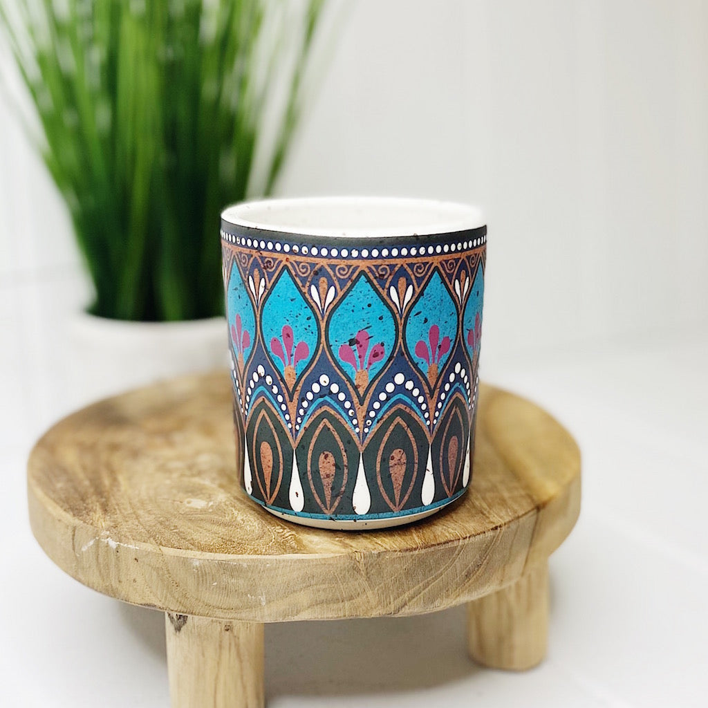 Our beautiful Arabesque round pots will be stand out in any garden or space. With 4 eye catching designs, these pot are sure to make a statement. They will look great on a windowsill or a shelf. 8x8x8.5cm.| Bliss Gifts & Homewares | Unit 8, 259 Princes Hwy Ulladulla | South Coast NSW | Online Retail Gift & Homeware Shopping | 0427795959, 44541523