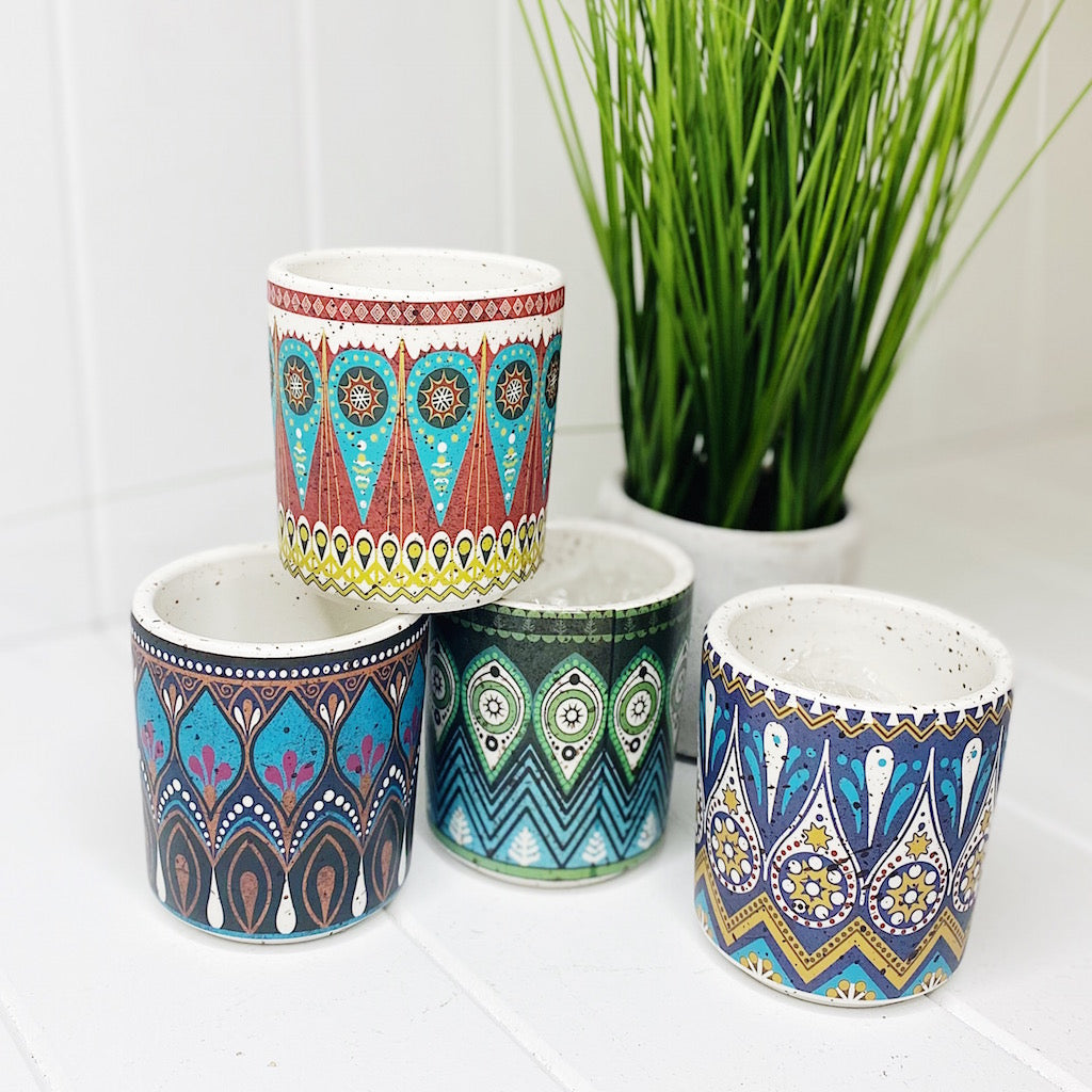 Our beautiful Arabesque round pots will be stand out in any garden or space. With 4 eye catching designs, these pot are sure to make a statement. They will look great on a windowsill or a shelf. 8x8x8.5cm.| Bliss Gifts & Homewares | Unit 8, 259 Princes Hwy Ulladulla | South Coast NSW | Online Retail Gift & Homeware Shopping | 0427795959, 44541523